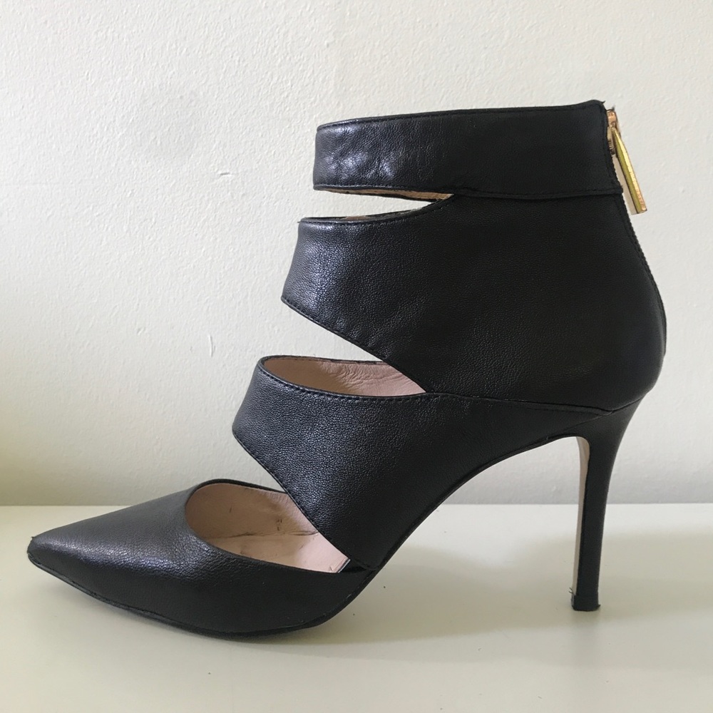 Louise et Cie Lo-Sarmienta black cutout heels 7.5